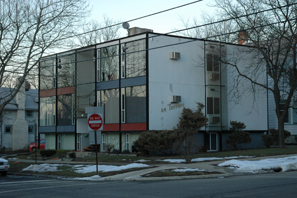 un Terrace 1